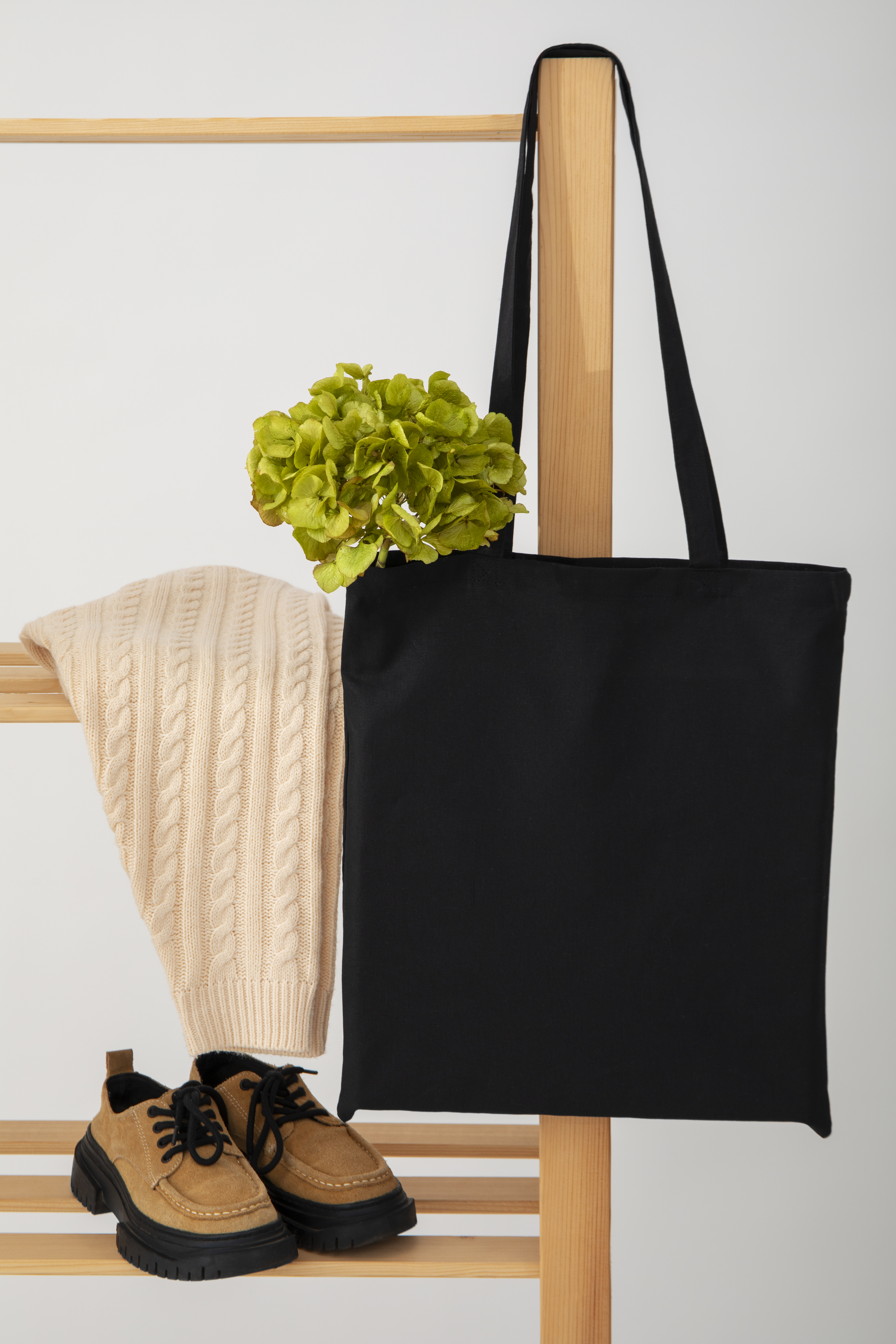 Accessories & Lifestyle Products
